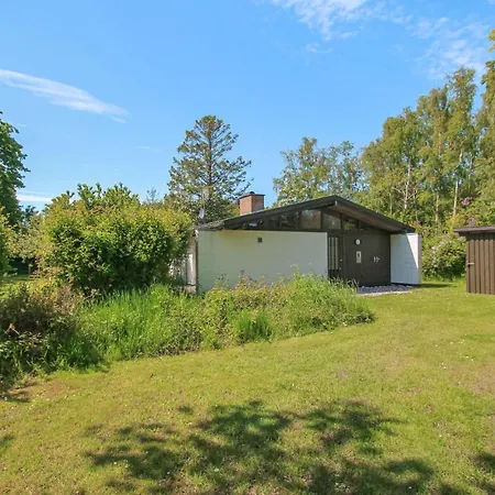 3 Bedroom Cozy In Samso Holiday home *