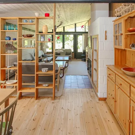 3 Bedroom Cozy In Hébergement de vacances Samsø