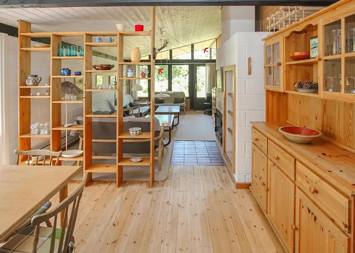 3 Bedroom Cozy In Casa de Férias Samsø